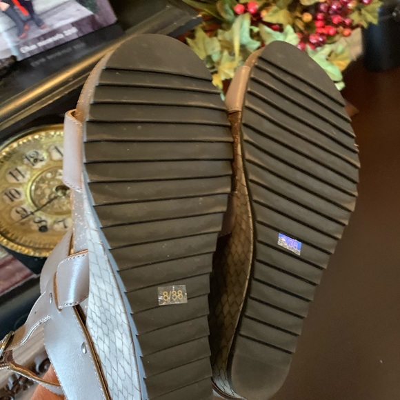 Wedge sandals - Picture 5 of 5